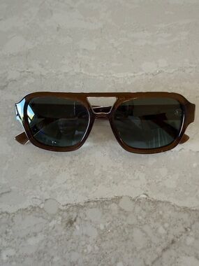 Meller Retro Brown Sunglasses with Green Lenses